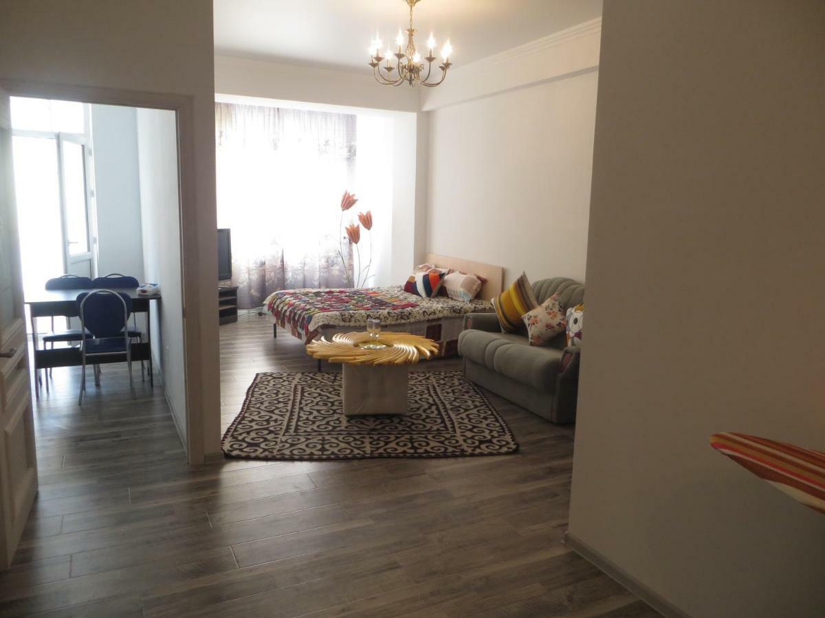 Bishkek House Apartament Kültér fotó